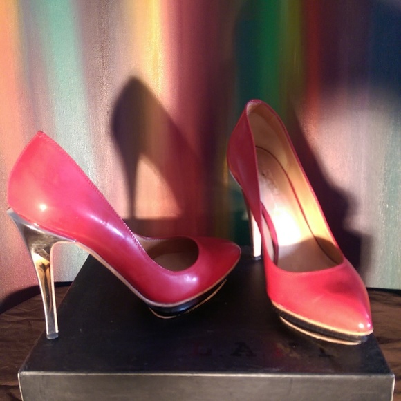 L.A.M.B. Glam Platform Pump - Picture 5 of 7